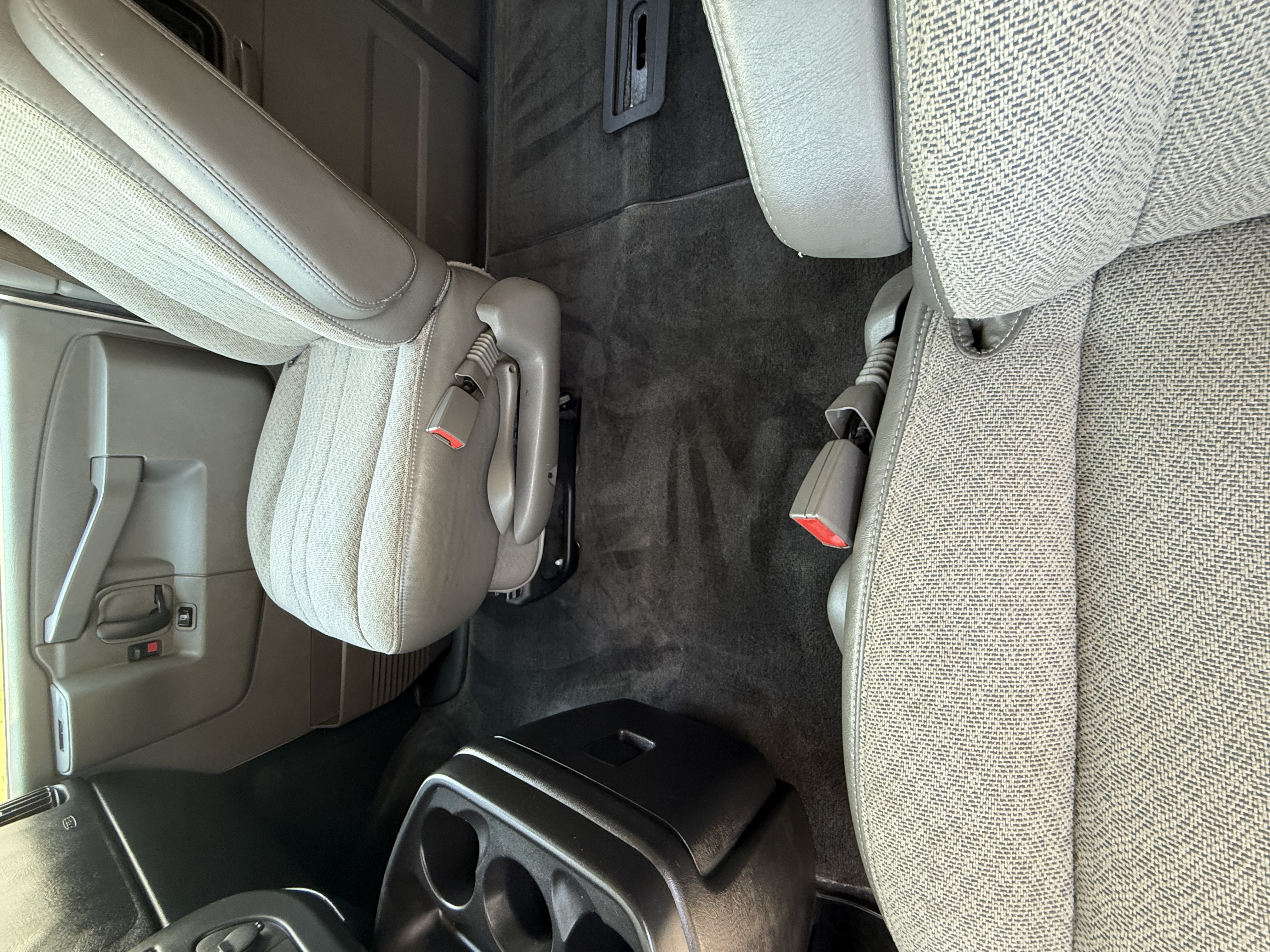 Used 2017 Chevrolet Express 3500 LT w/ LT Preferred Equipment Group RWD image 13
