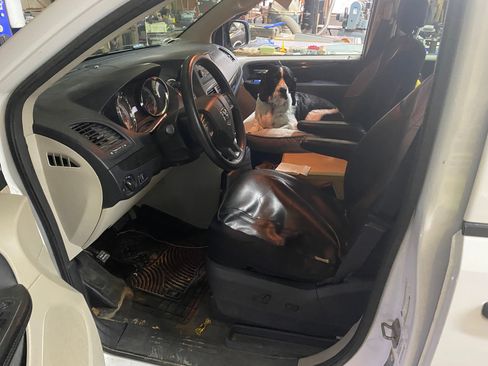 Used 2014 RAM C/V Tradesman image 8