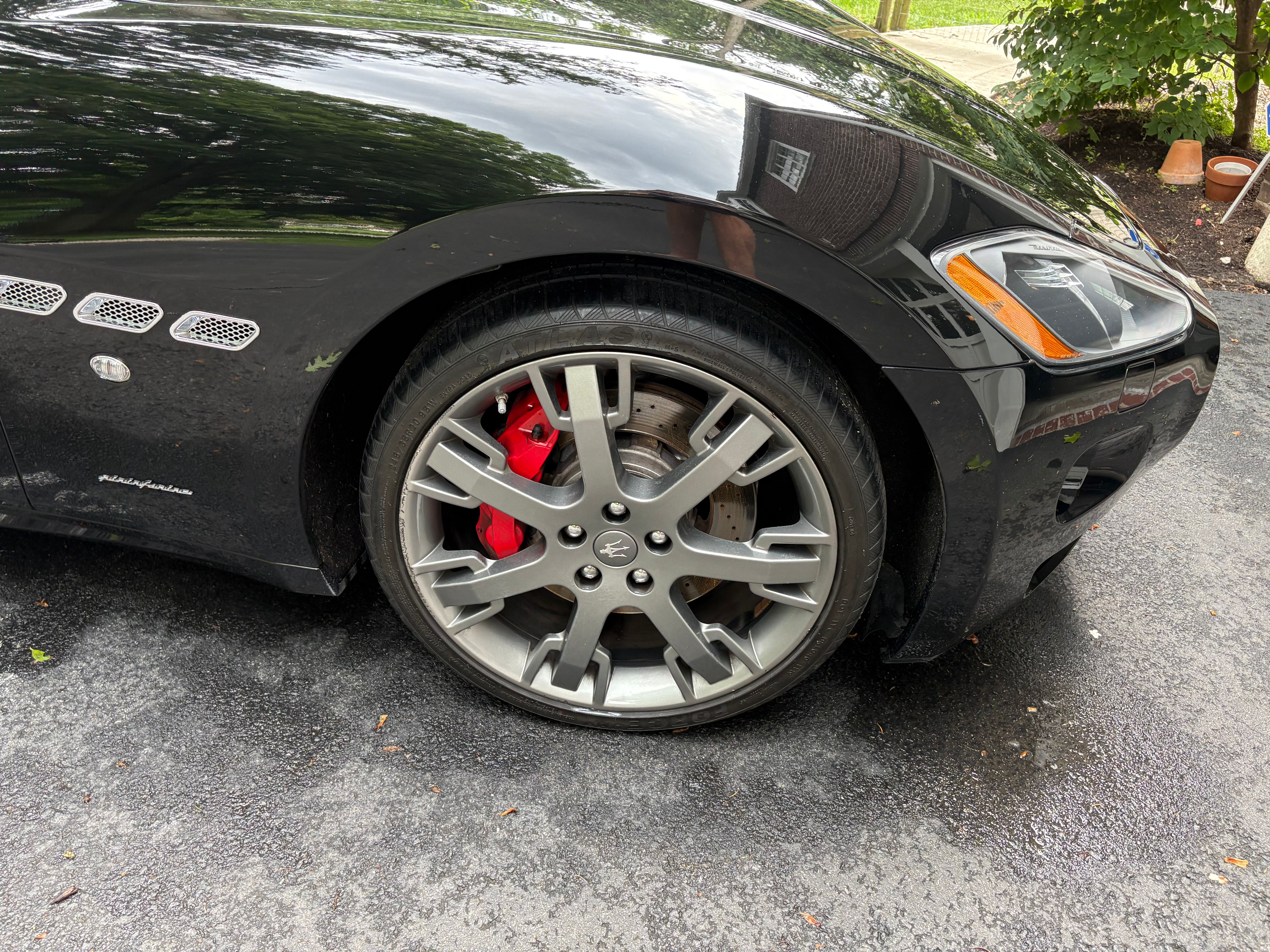 Used 2015 Maserati GranTurismo Convertible RWD image 5