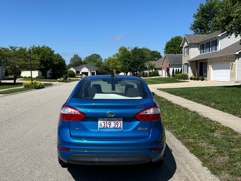 Used 2016 Ford Fiesta SE FWD image 5