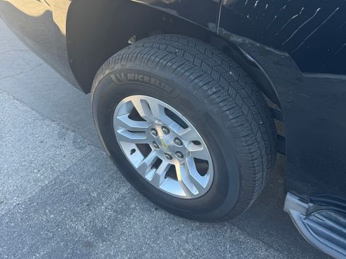 Used 2016 Chevrolet Tahoe LT image 16