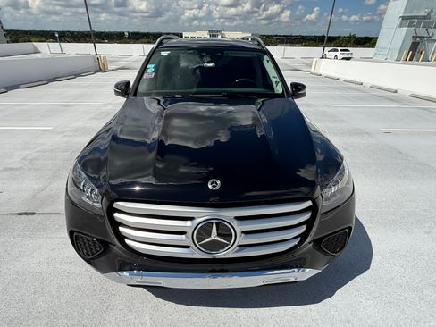 Used 2024 Mercedes-Benz GLS 450 4MATIC image 4