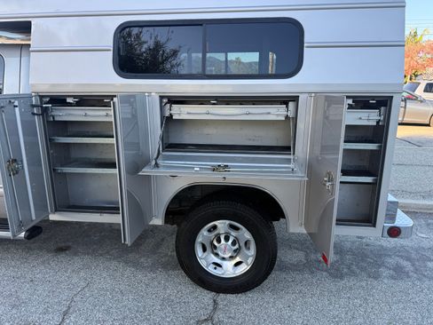 Used 2008 GMC Sierra 3500 SLT w/ Convenience Package image 12