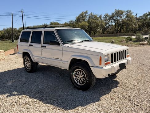 Used 1998 Jeep Cherokee 4WD 4-Door image 10