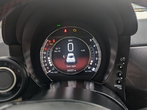 Used 2015 FIAT 500 Abarth image 9