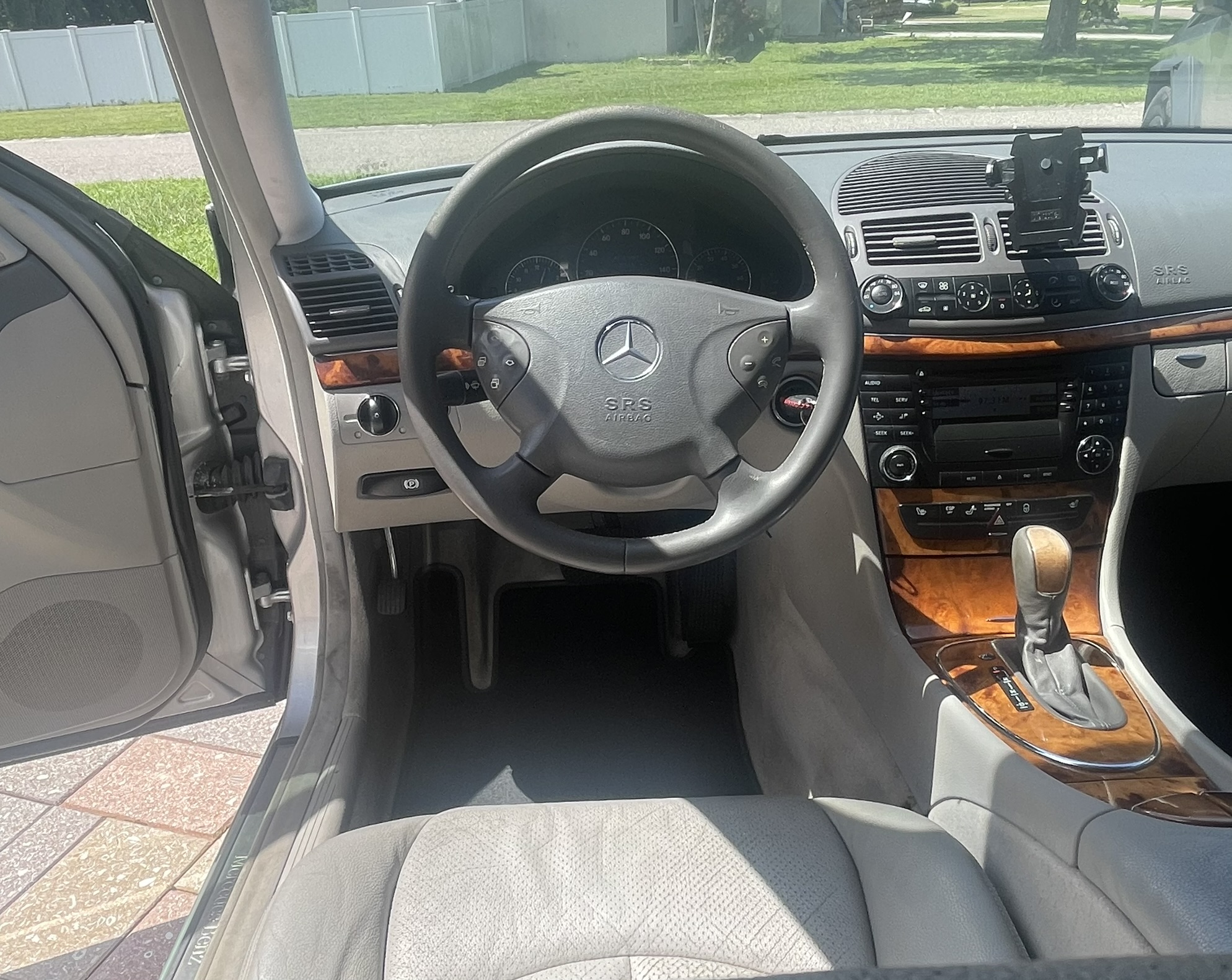 Used 2003 Mercedes-Benz E 320 Sedan image 8