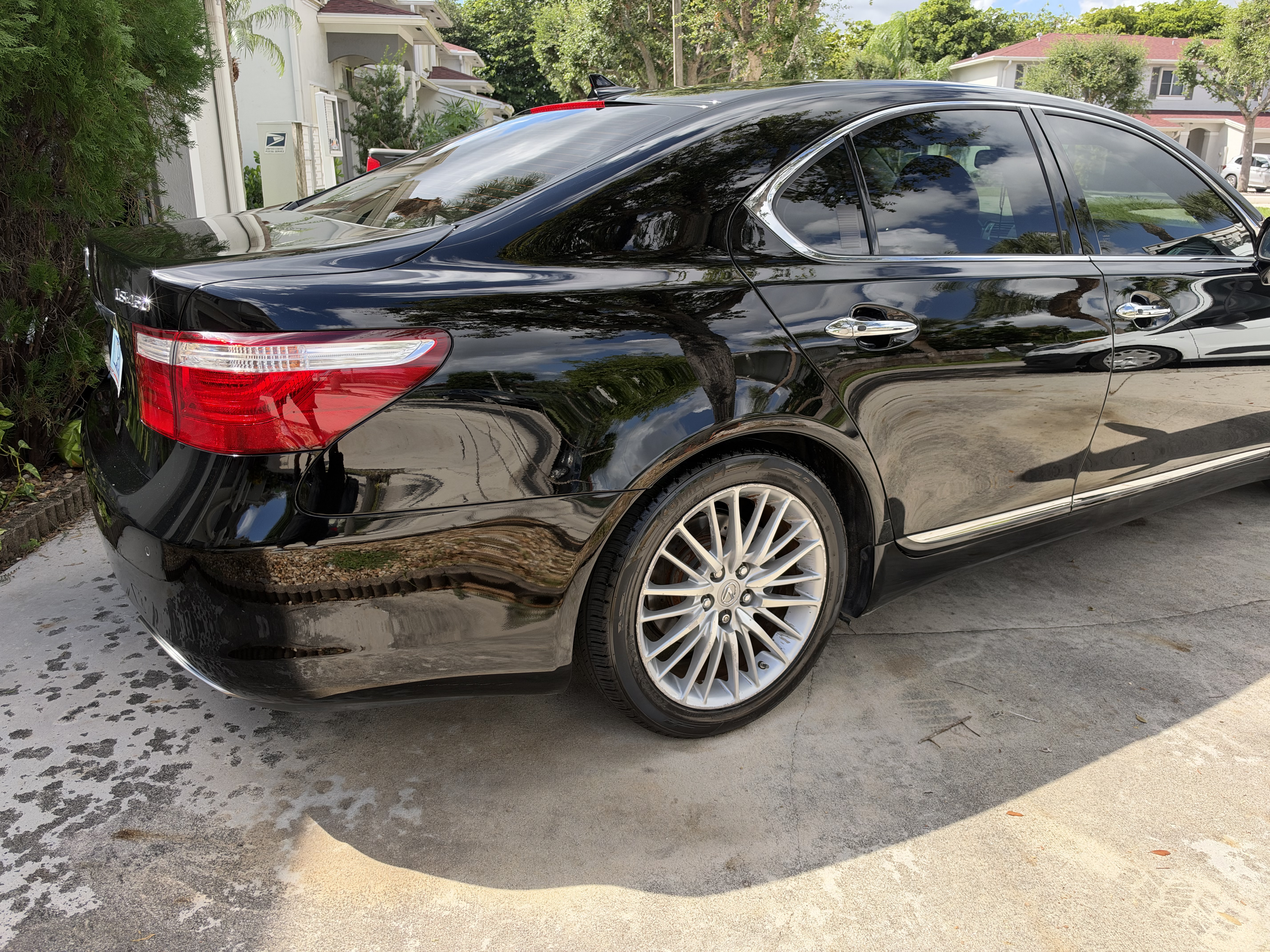 Used 2008 Lexus LS 460 RWD image 9