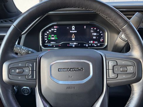 Used 2024 GMC Sierra 3500 Denali Ultimate AWD/4WD image 10