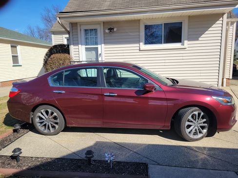 Used 2013 Honda Accord Sport image 2
