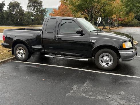 Used 2003 Ford F150 XLT image 8