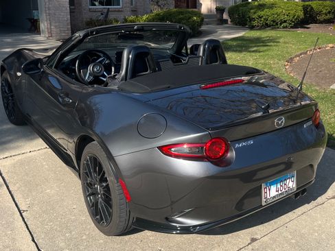 Used 2019 MAZDA MX-5 Miata Club w/ Brembo/BBS Package image 6