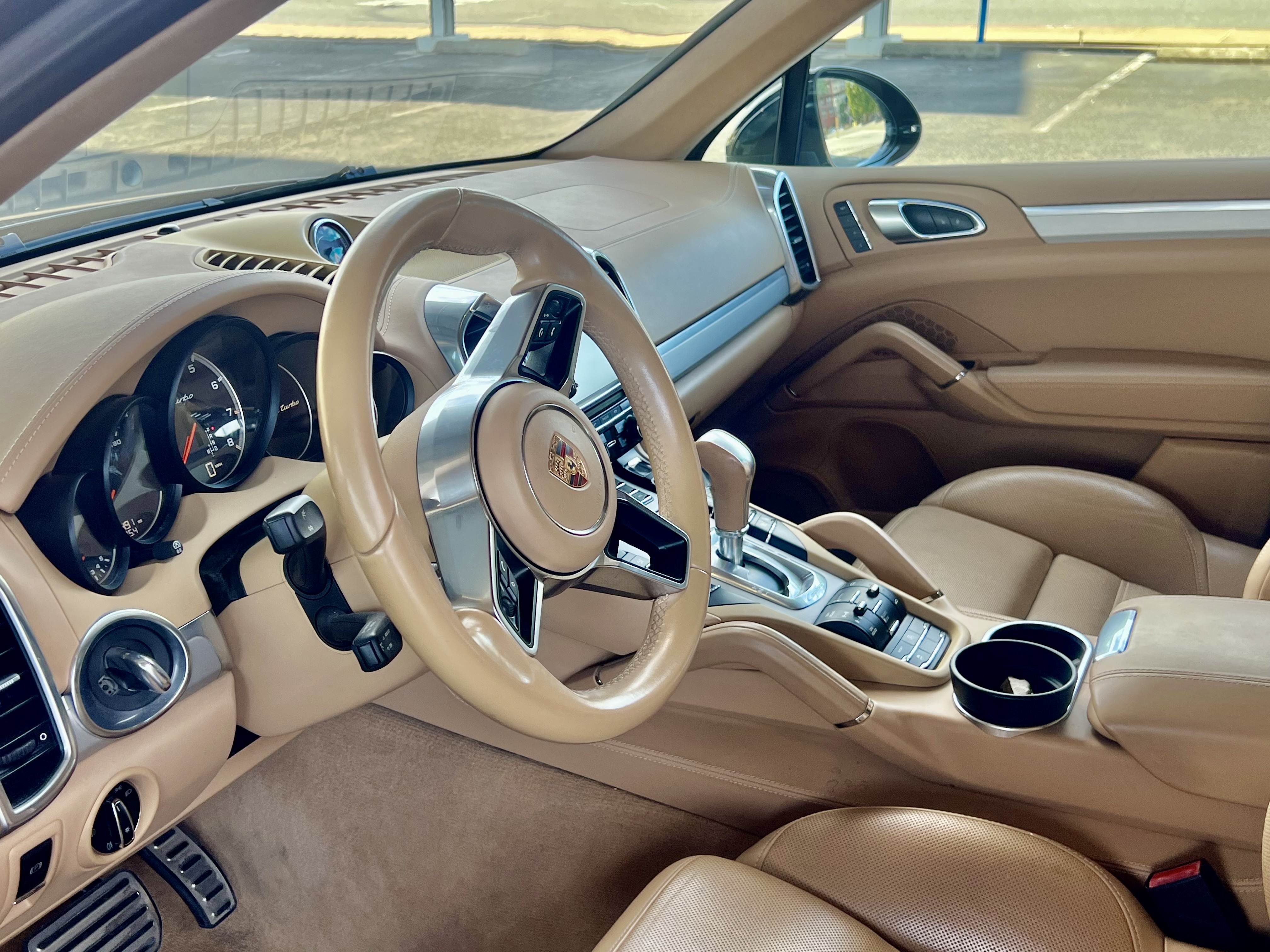 Used 2015 Porsche Cayenne Turbo AWD/4WD image 14