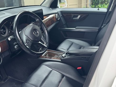 Used 2013 Mercedes-Benz GLK 350 4MATIC image 5