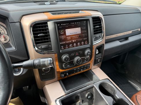 Used 2014 RAM 3500 Laramie Longhorn image 10