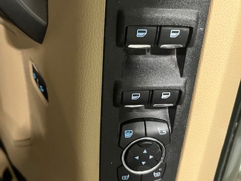 Used 2020 Ford F250 XLT w/ XLT Premium Package image 22