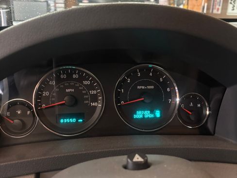 Used 2006 Jeep Grand Cherokee Limited image 8