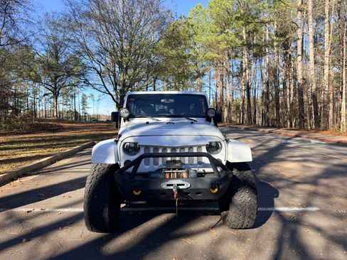 Used 2011 Jeep Wrangler Unlimited Sport image 9