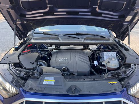 Used 2021 Audi Q5 Prestige w/ Prestige Package image 6