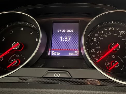 Used 2017 Volkswagen GTI Autobahn FWD image 22