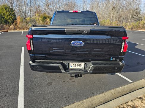 Used 2023 Ford F150 Lightning XLT image 8