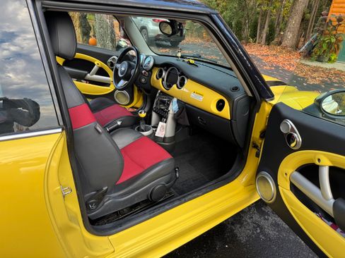 Used 2005 MINI Cooper S image 9