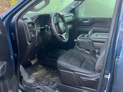 Used 2021 Chevrolet Silverado 2500 W/T w/ WT Convenience Package image 2