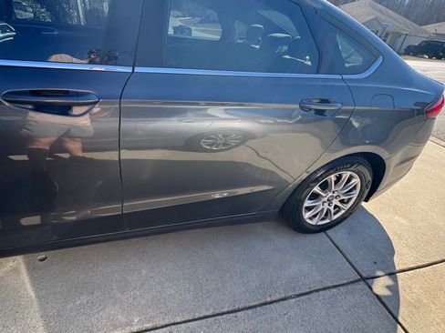 Used 2017 Ford Fusion S image 14