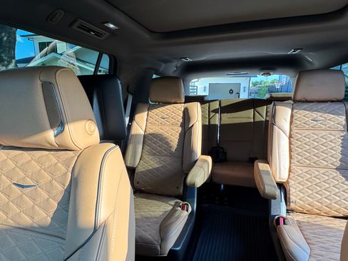 Used 2024 Cadillac Escalade Sport w/ LPO, ONYX Package AWD/4WD image 16