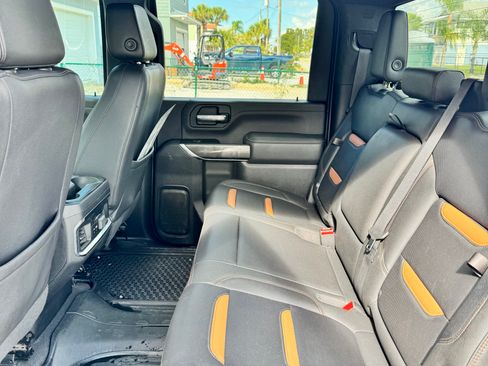 Used 2022 GMC Sierra 3500 AT4 w/ Gooseneck/5TH Wheel Package image 18