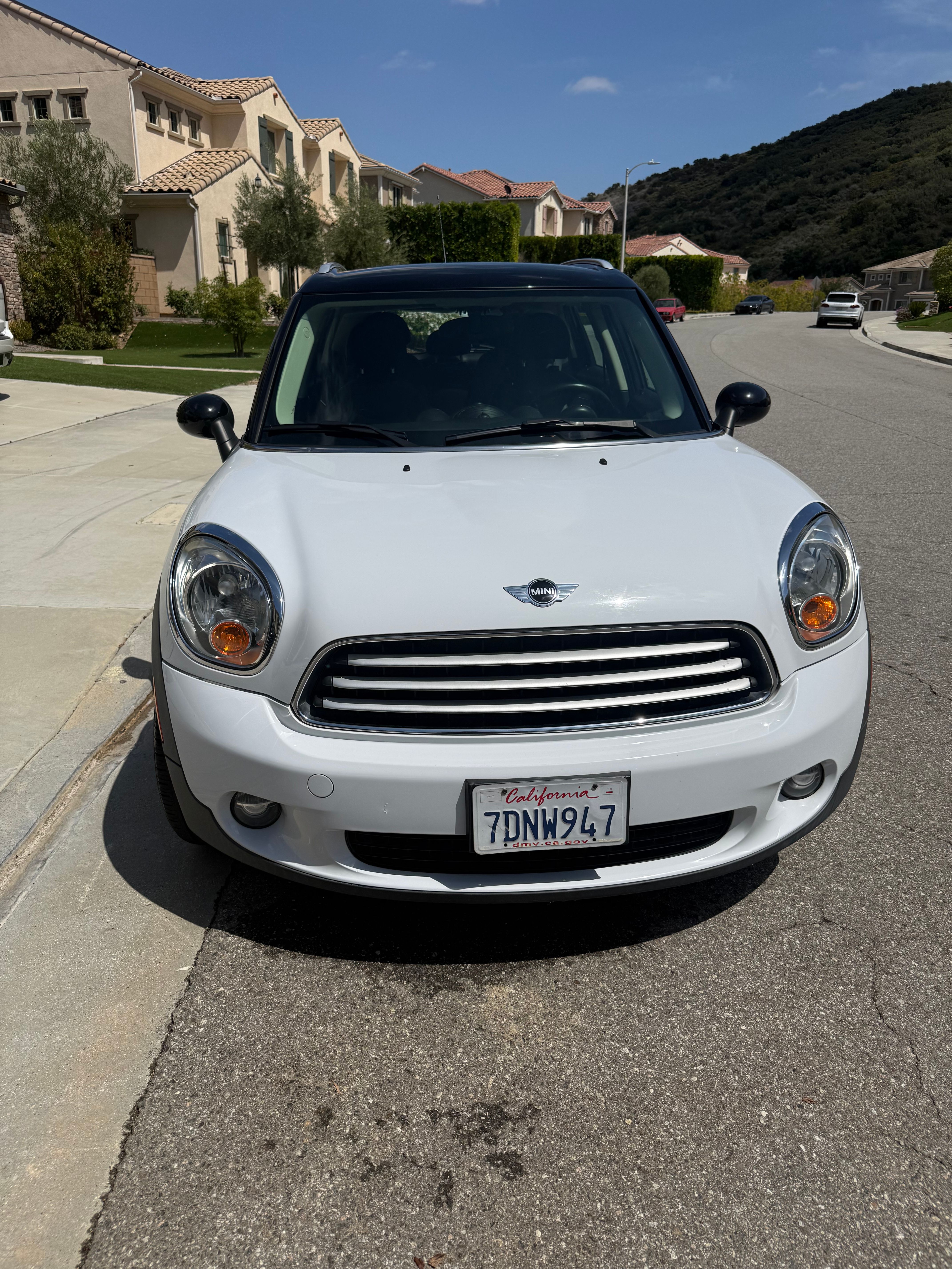 Used 2014 MINI Cooper Countryman FWD image 2