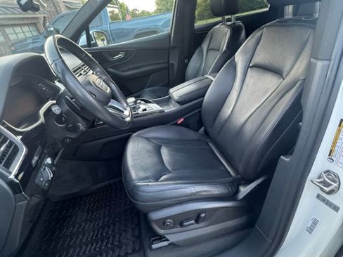 Used 2019 Audi Q7 3.0T Prestige AWD/4WD image 8