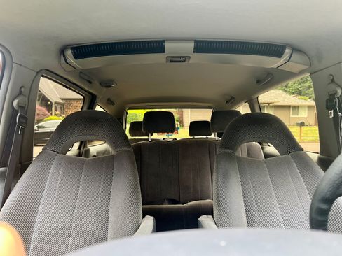 Used 1992 Toyota Previa LE image 8