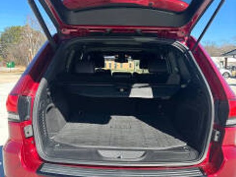 Used 2015 Jeep Grand Cherokee Altitude image 2