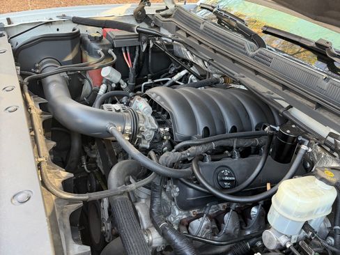 Used 2014 GMC Sierra 1500 SLE w/ SLE Value Package image 11