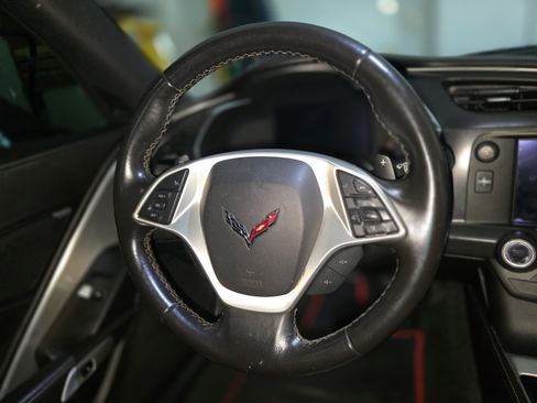 Used 2014 Chevrolet Corvette Stingray Coupe image 9