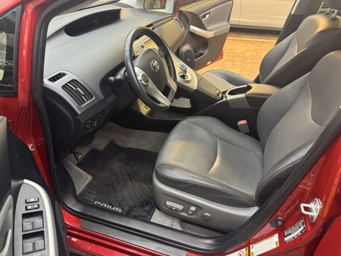 Used 2015 Toyota Prius Four w/ Deluxe Solar Roof Package FWD image 5
