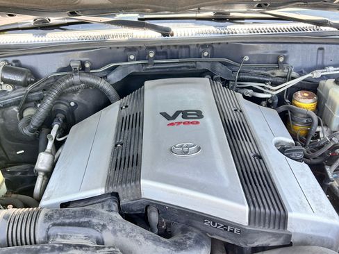 Used 2004 Toyota Land Cruiser AWD/4WD image 8
