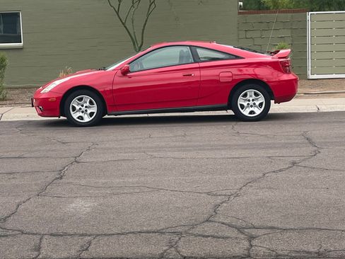 Used 2005 Toyota Celica GT image 4