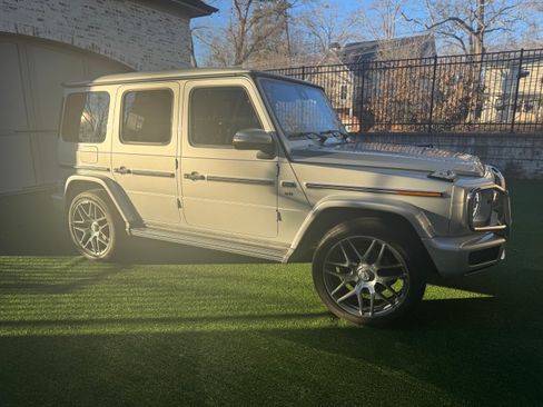 Used 2020 Mercedes-Benz G 550 image 4