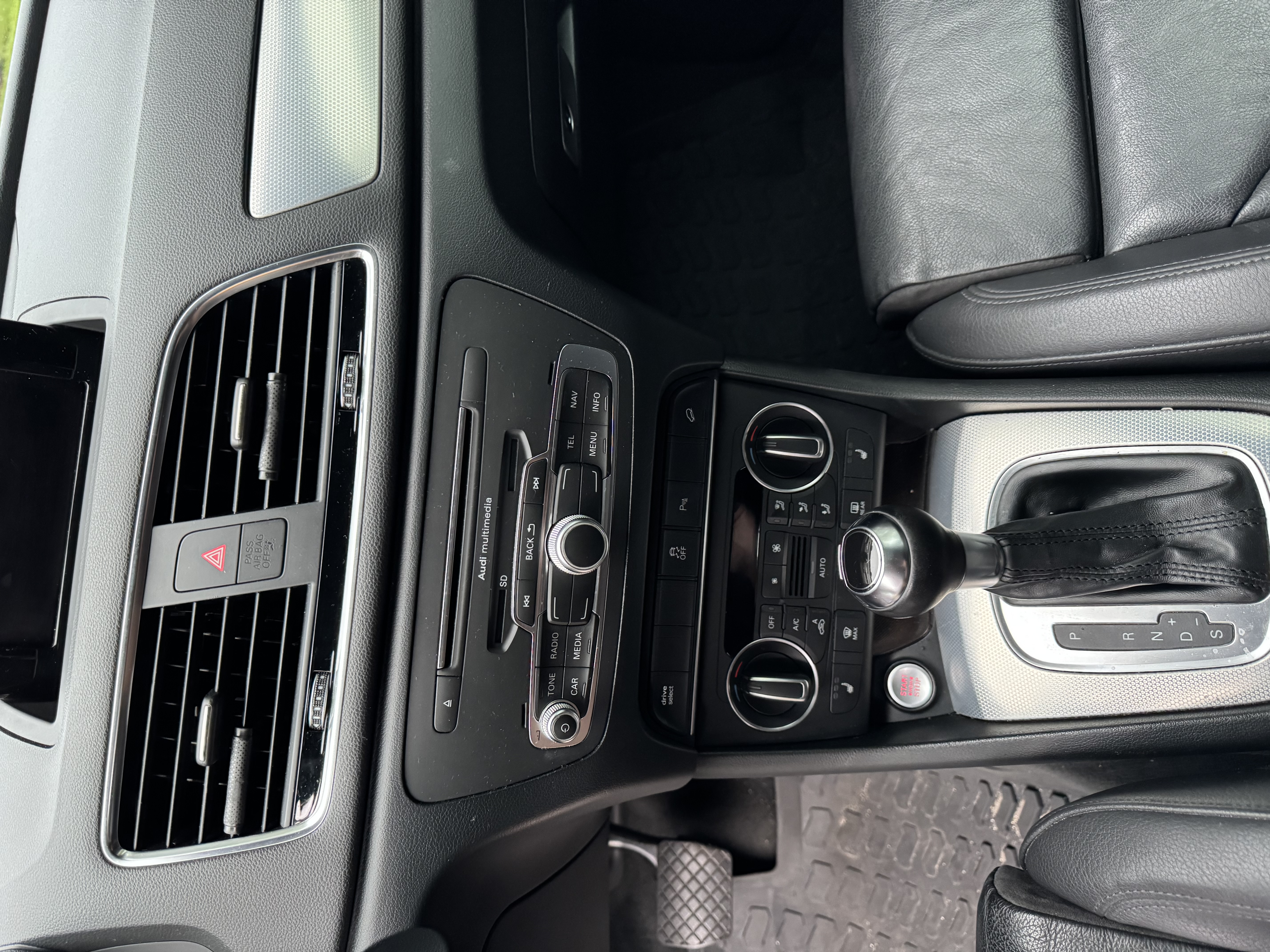 Used 2018 Audi Q3 2.0T Premium FWD image 11