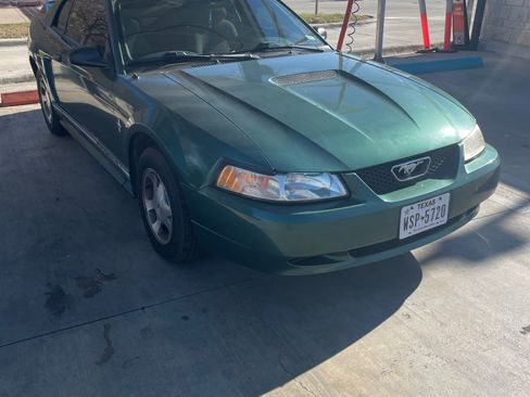 Used 2000 Ford Mustang Coupe image 1