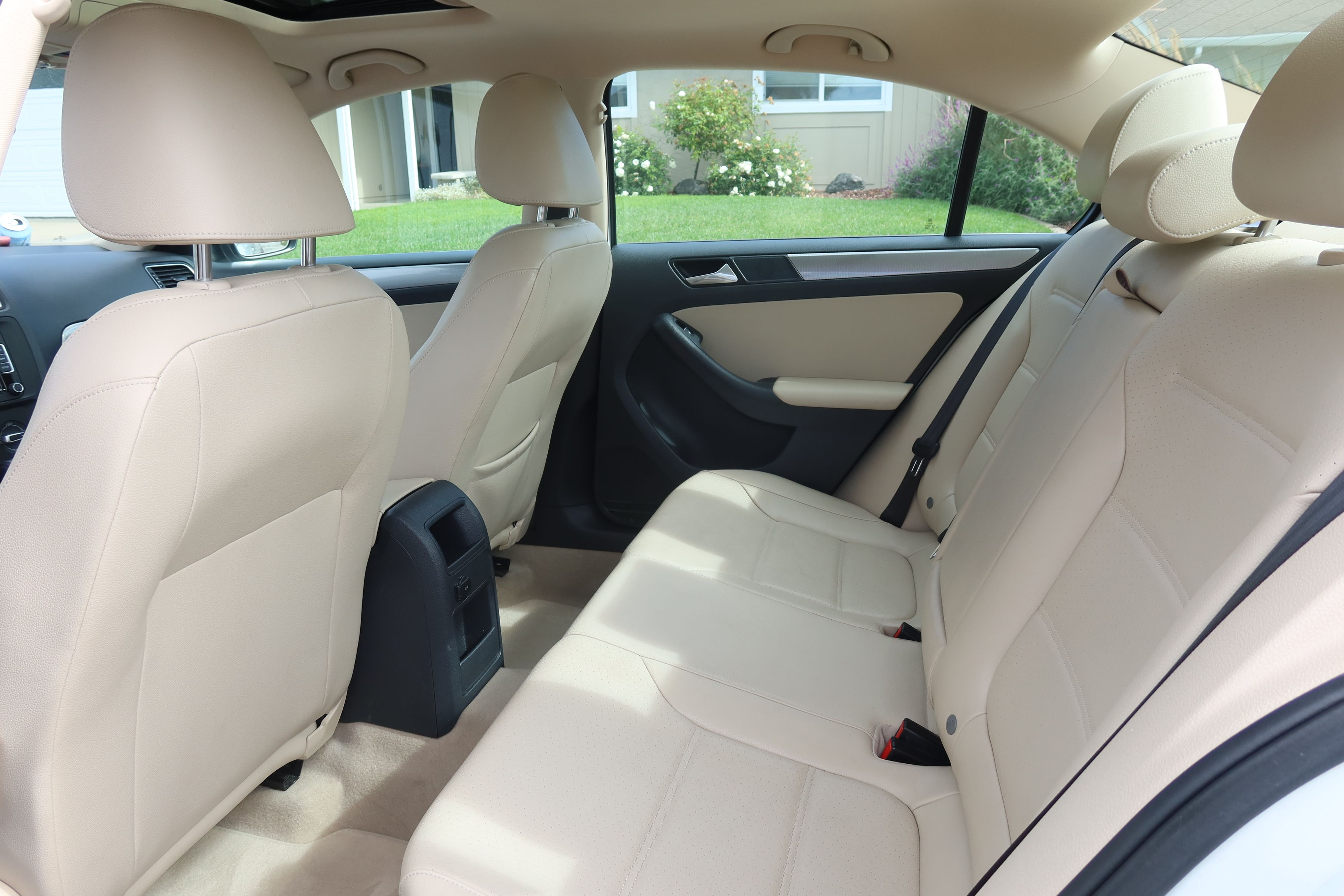 Used 2015 Volkswagen Jetta SE FWD image 14