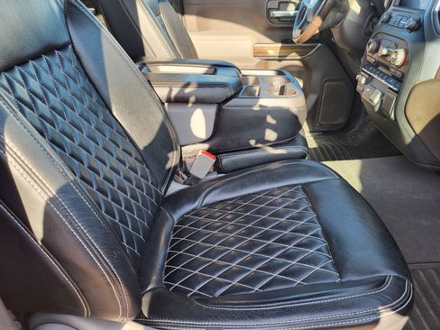 Used 2021 Chevrolet Silverado 2500 LT w/ All Star Edition image 19