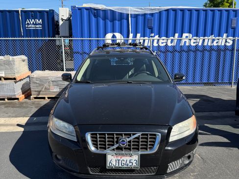 Used 2009 Volvo V70 image 1