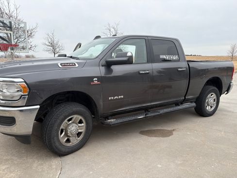 Used 2019 RAM 2500 Big Horn image 9