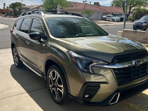 Used 2024 Subaru Ascent Touring AWD/4WD image 2