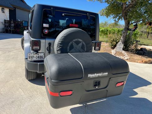 Used 2016 Jeep Wrangler Sport image 5