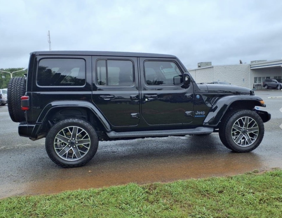 Used 2024 Jeep Wrangler High Altitude AWD/4WD image 8