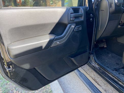 Used 2015 Jeep Wrangler Unlimited Sport w/ Quick Order Package 24S image 12