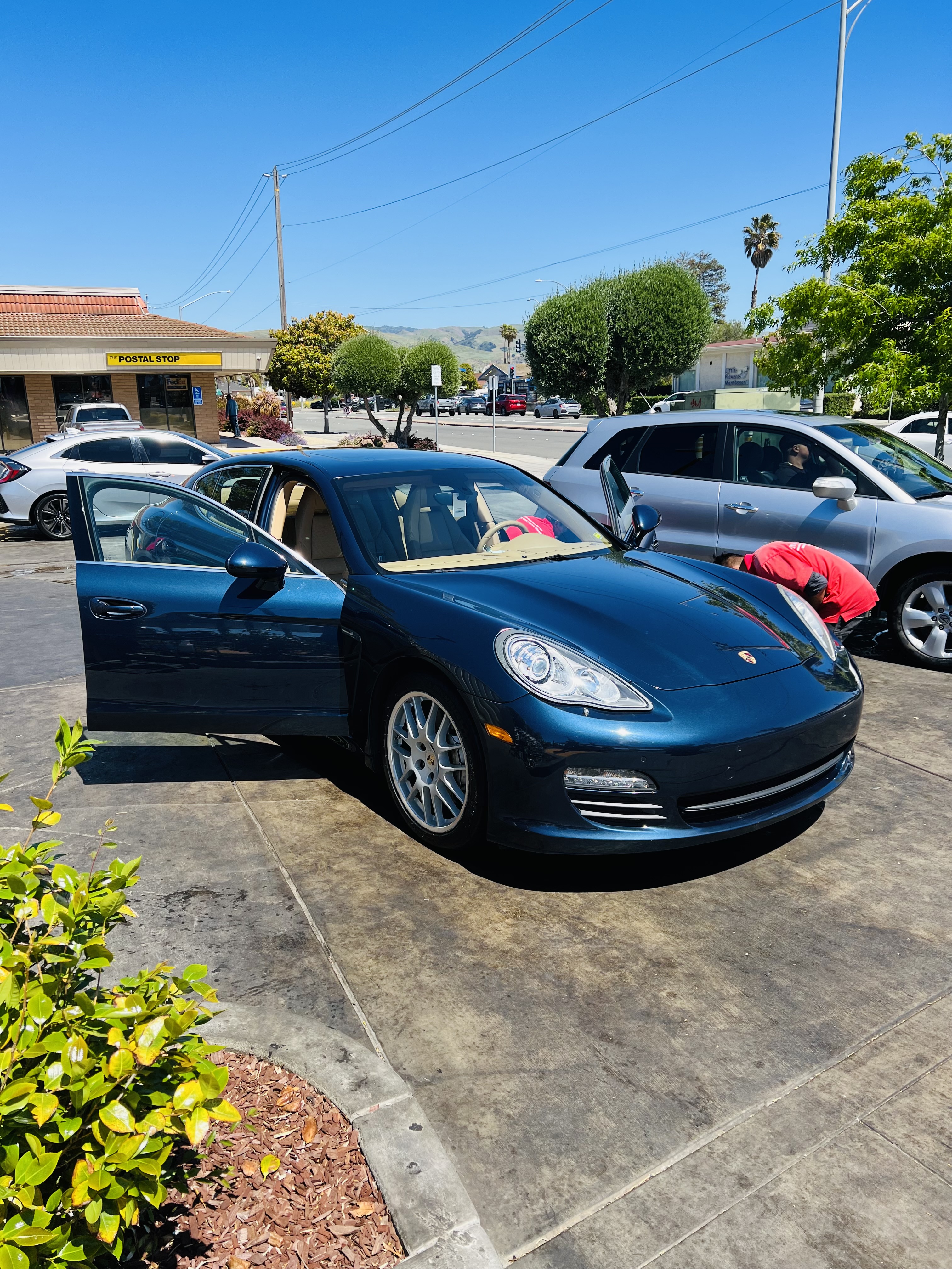 Used 2010 Porsche Panamera S RWD image 9